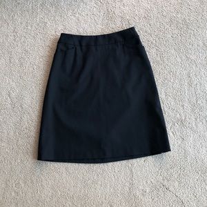 💜 5 for $25 Black knee length suit skirt